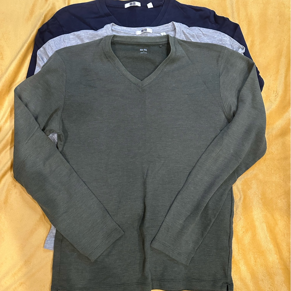 Uniqlo lot of 3 shirts